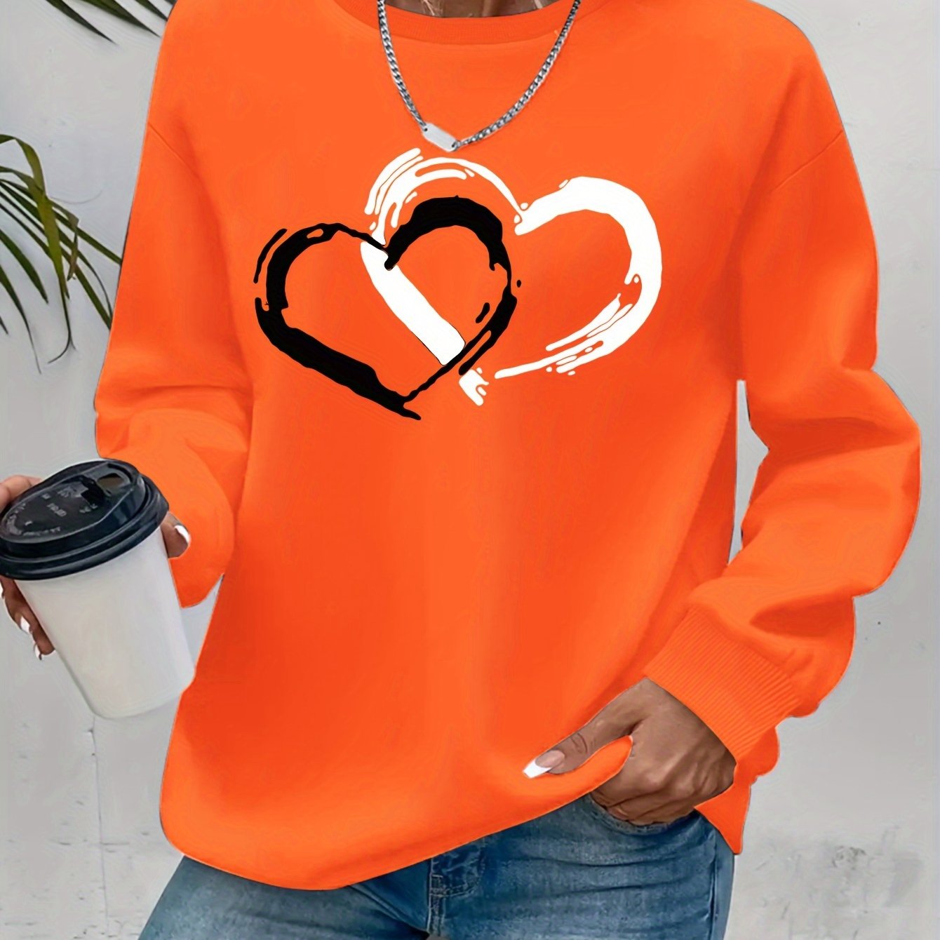 Sharyn - Chic Heart-Shaped Sweater