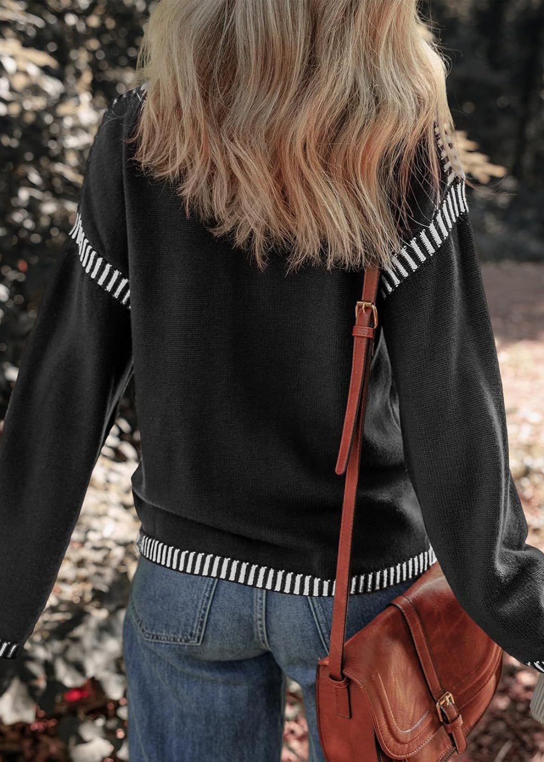 Marisa - Chic Contrasting Sweater