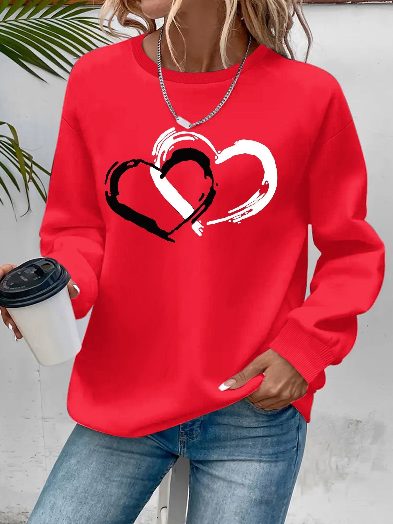 Sharyn - Chic Heart-Shaped Sweater