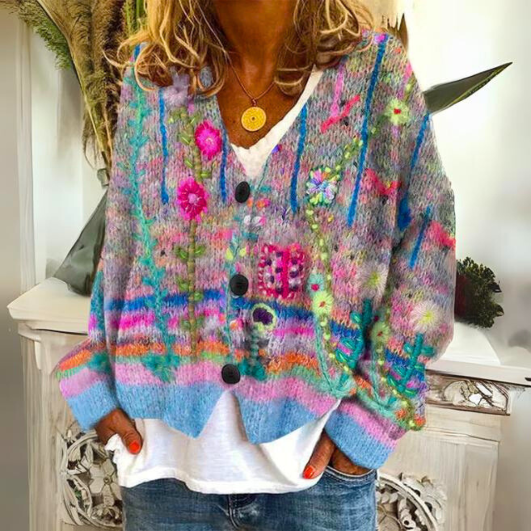 Everly – Cozy Cropped Cardigan with Floral Print