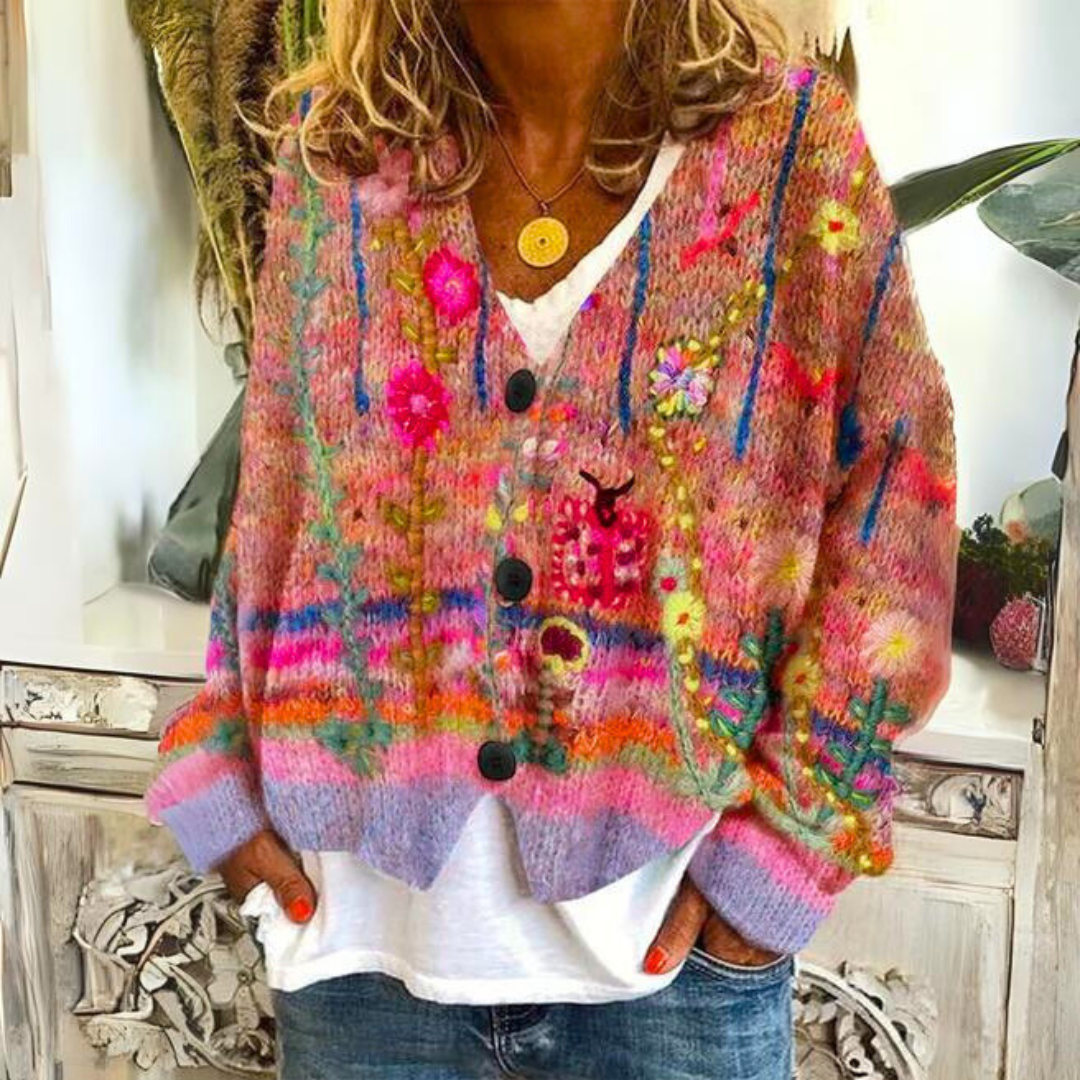 Everly – Cozy Cropped Cardigan with Floral Print