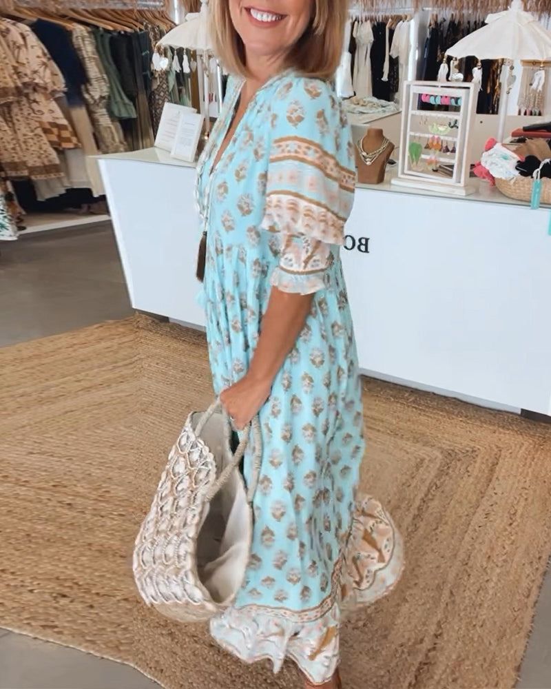 Ysolde – Casual Dress with Bold Prints
