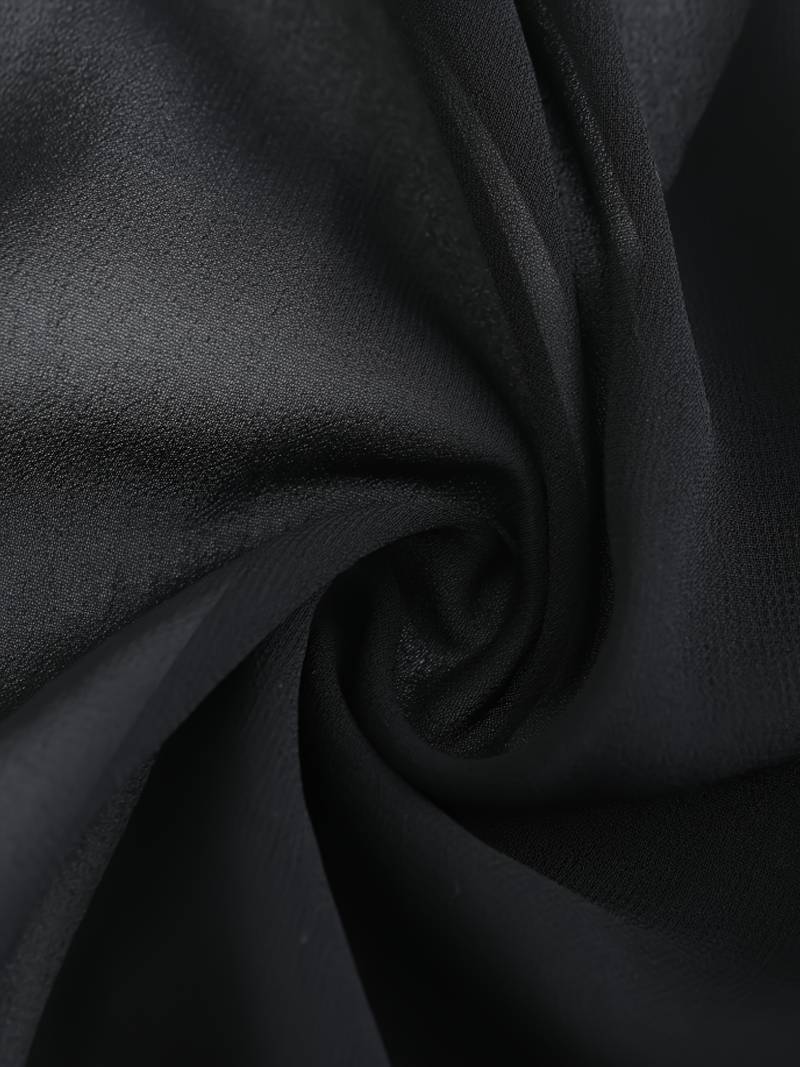 Amelise | Lightweight Open-Neckline Blouse