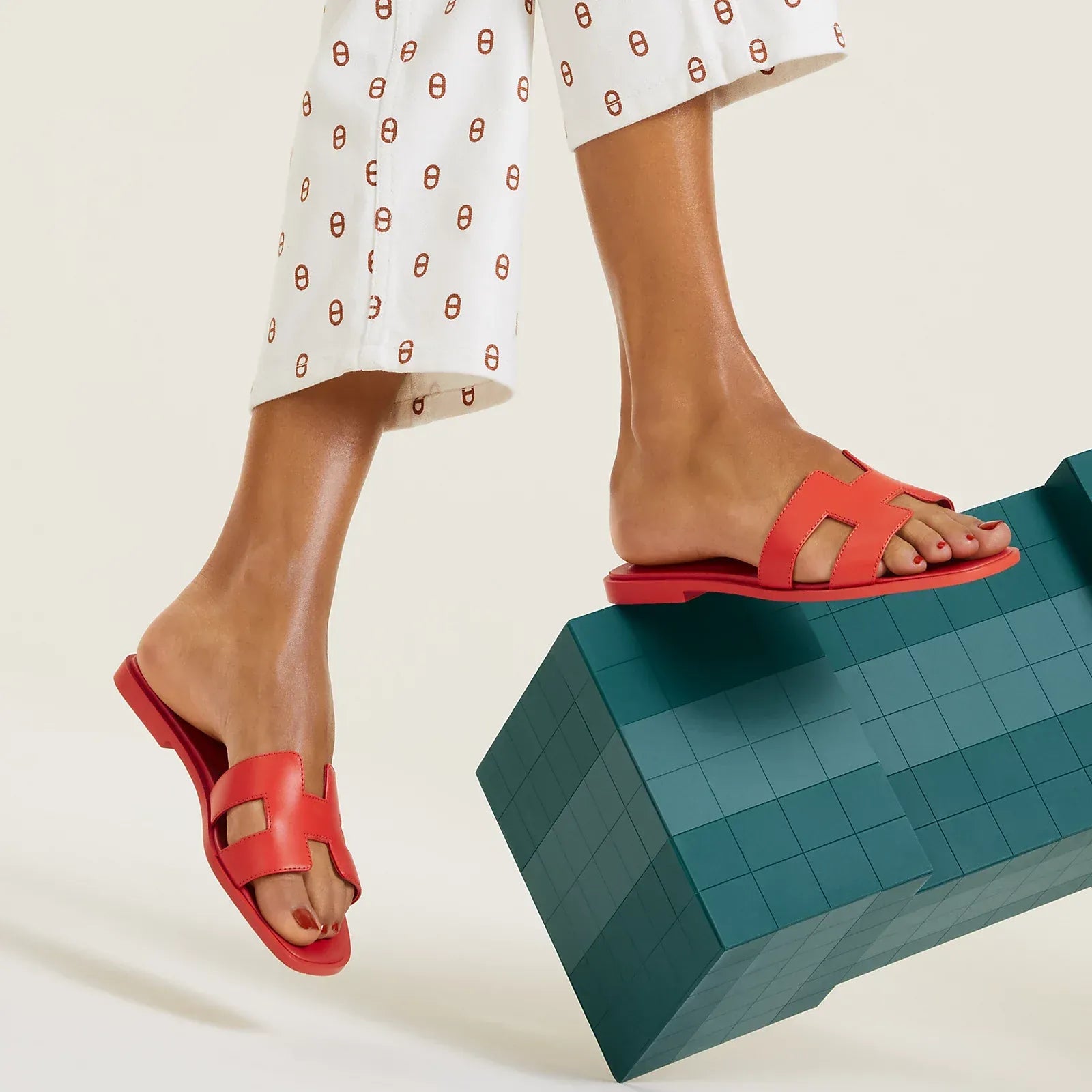 Calenia | Elegant & Versatile Sandals