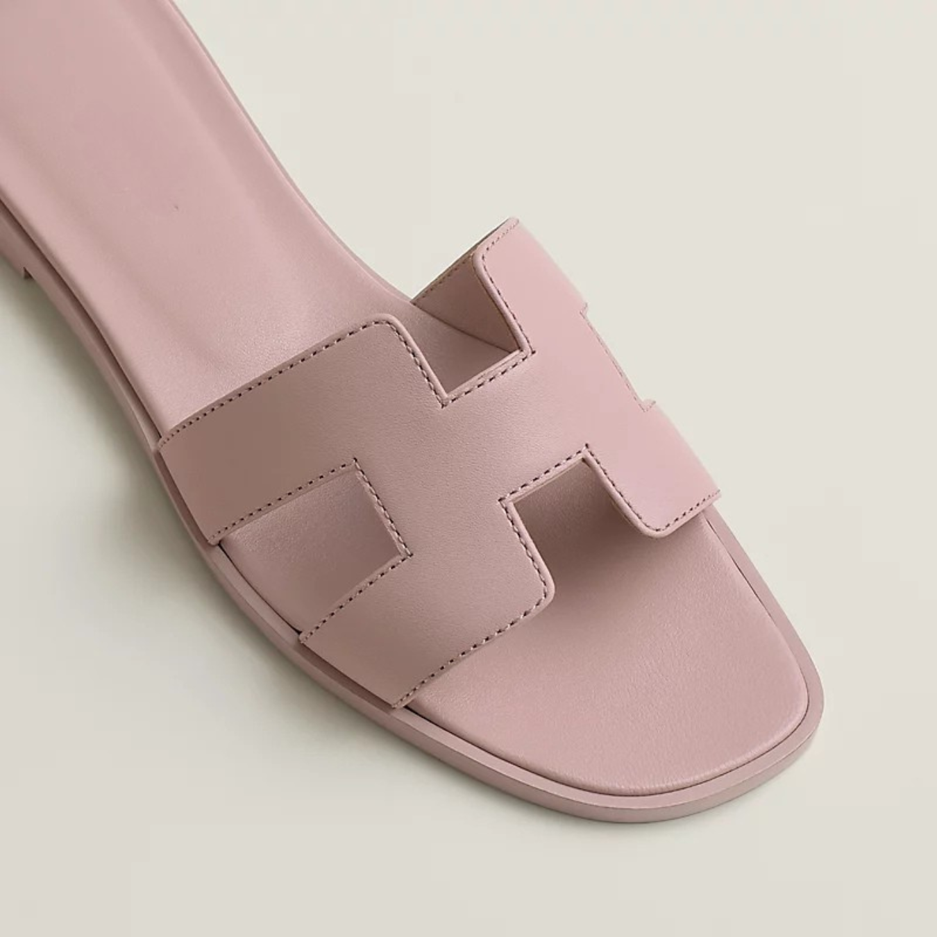 Calenia | Elegant & Versatile Sandals