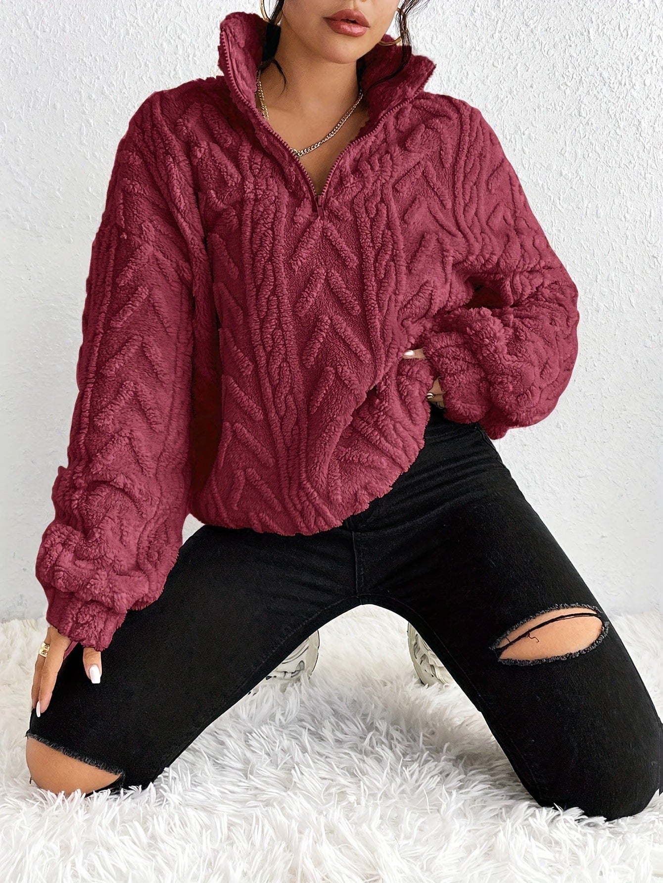 Aila – Fluffy Zip-Up Hoodie