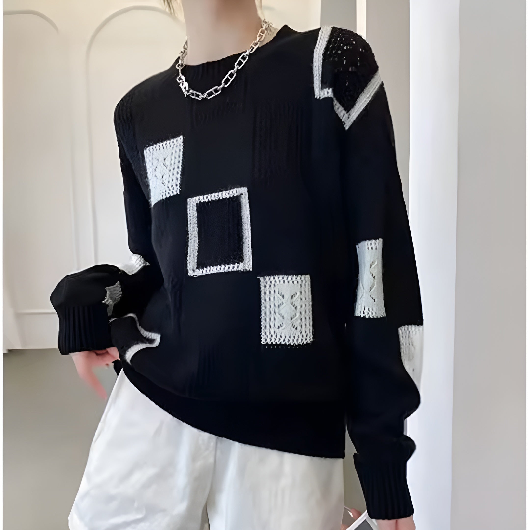 Alida – Elegant Women’s Sweater