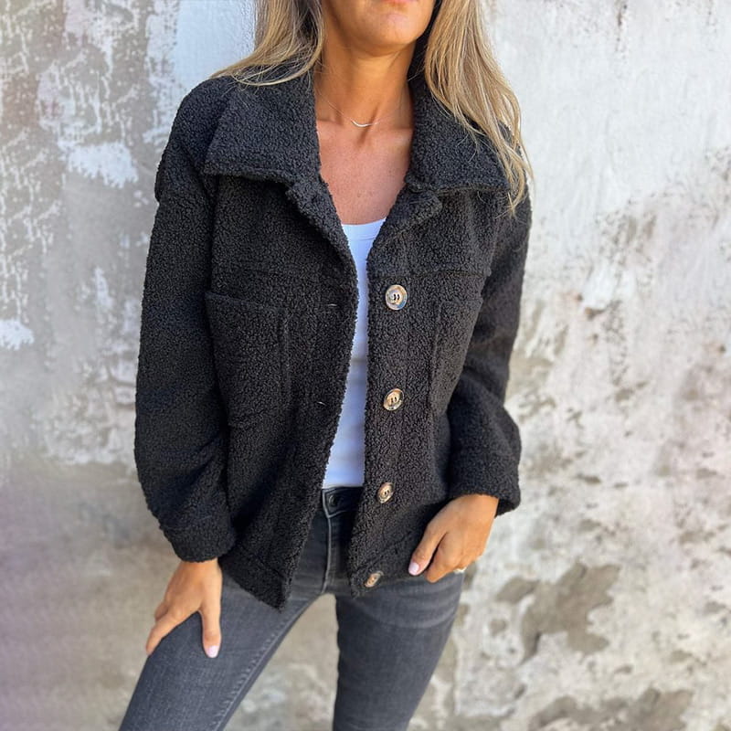 Nelea – Chic and Elegant Coat