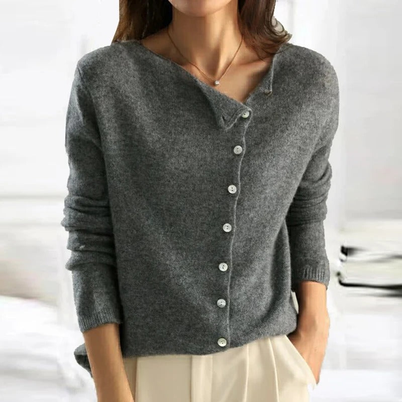 Blandine – Chic and Versatile Sweater
